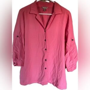 White Stag pink button down blouse with cuffed sleeves. Women’s size Large
